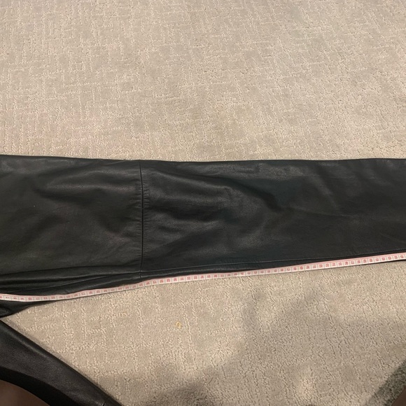 Jones New York leather jeans. Vintage, circa 2000. - Picture 5 of 5